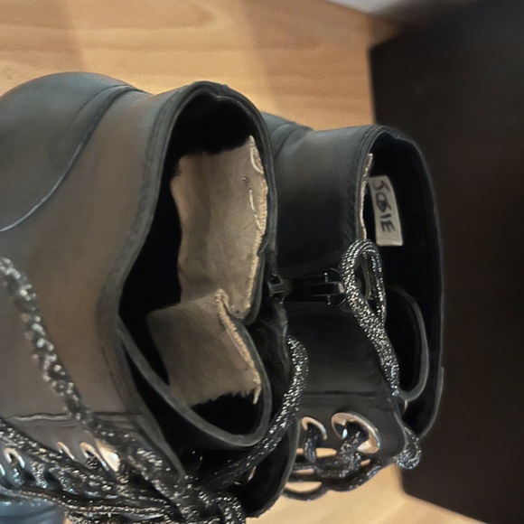 Riverdale screen worn - Aldo - Character Josie - size 8 - Picture 5 of 5